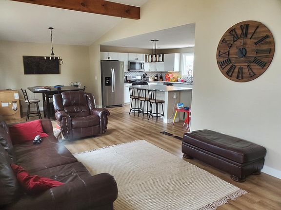 Open concept main floor