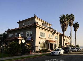 18 10th Pl, Long Beach, CA 90802