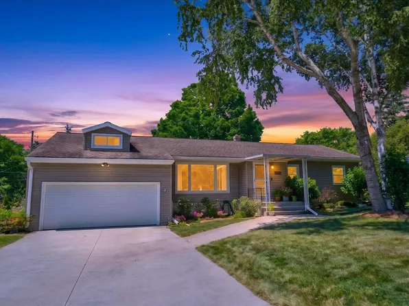 603 Paul St, Sun Prairie, WI 53590