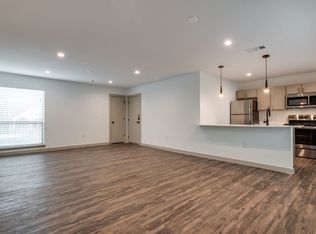 Chateau Victor, Dallas, TX 75214