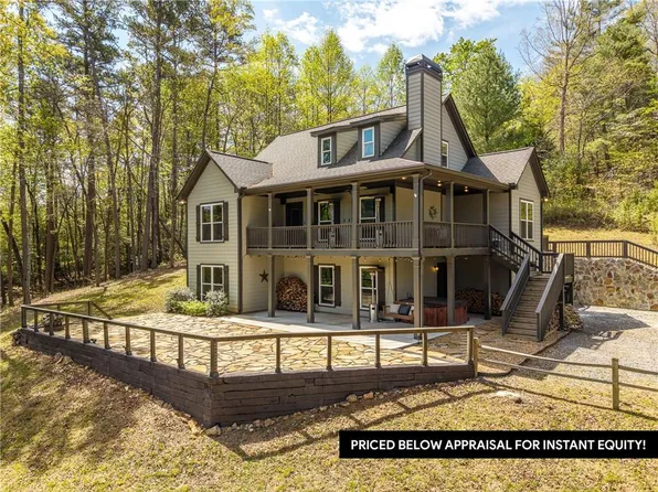 61 Overlook Rd, Blue Ridge, GA 30513