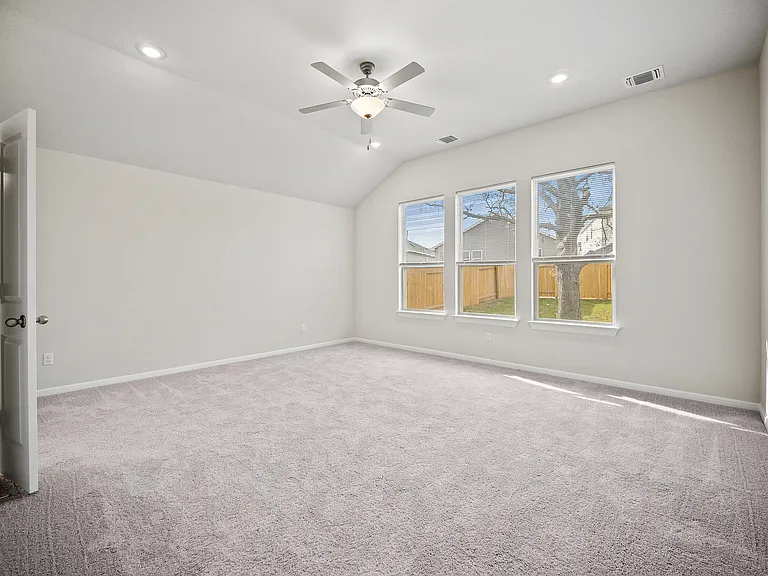 136 Caterpillar Ln — Photo 12