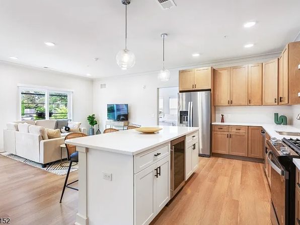 440 North Ave E #C684742D5