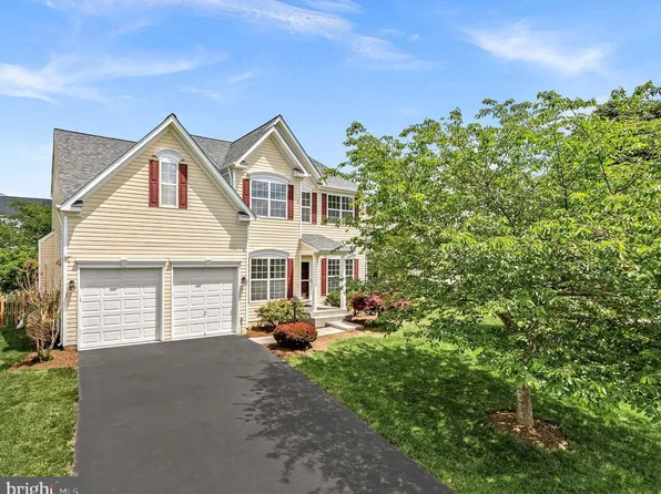 924 Towering Oak Ct, Purcellville, VA 20132