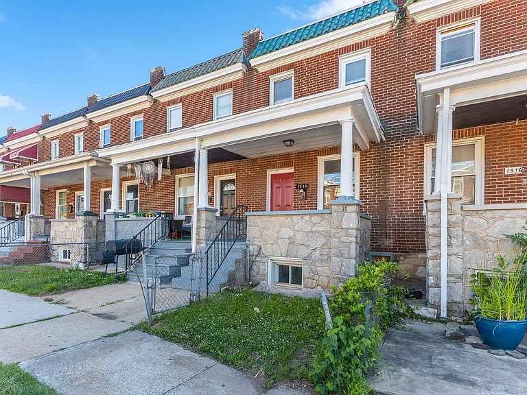 1514 N Luzerne Ave — Photo 2