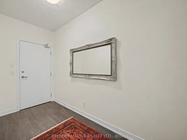 1830 Bloor St W #930, Toronto, ON M6P 0A2