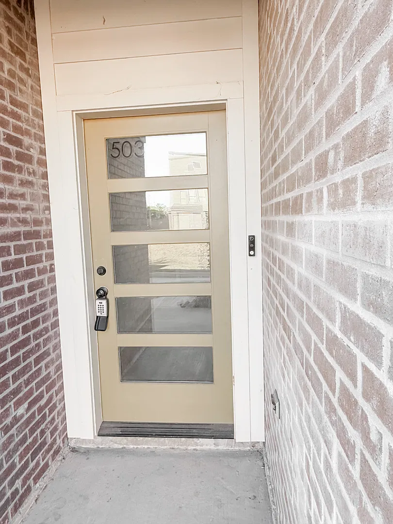 For Lease In Lafayette: 3 Bedroom, 2.5 Bathroom! — Photo 2