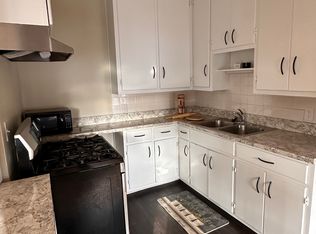 633 W Market St #202, Akron, OH 44303