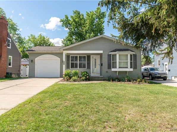329 Woodland Dr, Buffalo, NY 14223