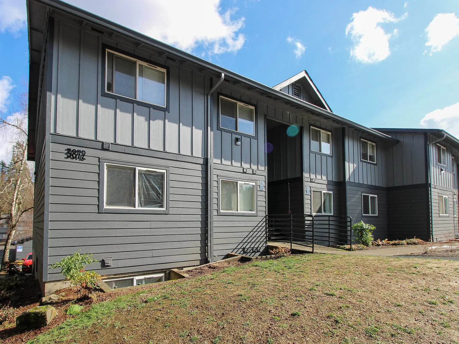 Silverwood Apartments — Photo 1