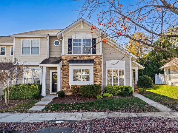 120 Chimney Rock Ln, Fort Mill, SC 29708