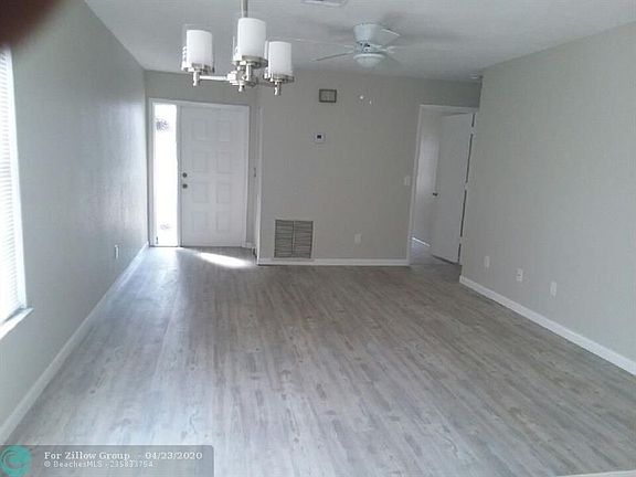 3rd image of 416 SW Godels St