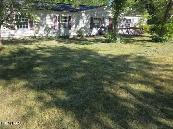 1006 Pleasant Valley Rd, Chapmansboro, TN 37035