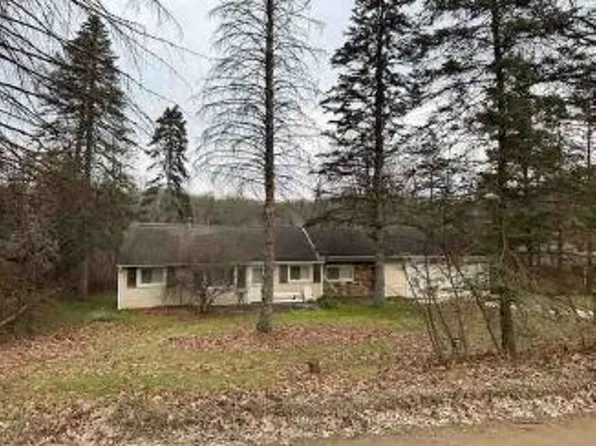 3320 Perryville Rd, Ortonville, MI 48462
