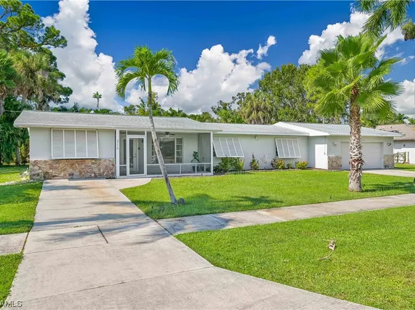 3770 Deleon St, Fort Myers, FL 33901