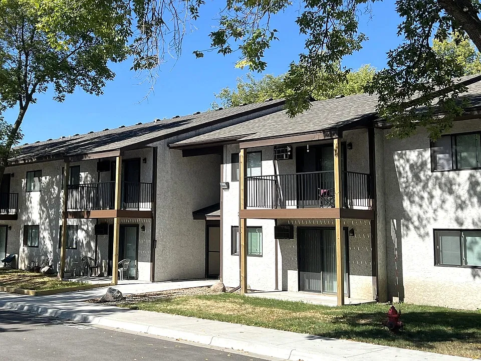 Maple Tree Villa Apartments