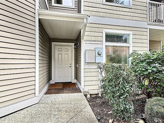 2nd image of 4021 S 222nd Pl APT 104