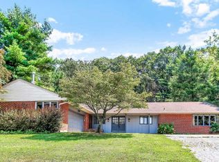 5620 Midhill Rd, Spring Grove, PA 17362