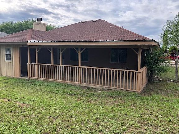 2nd image of 4210 Aspen Dr