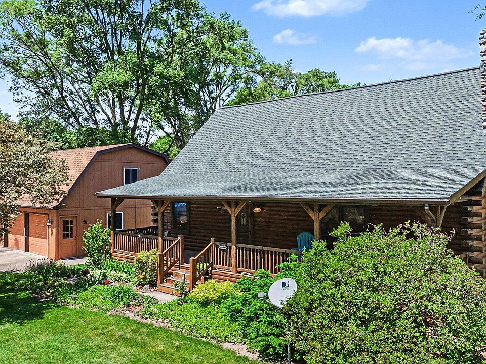 1st image of 46968 Meadow Ln