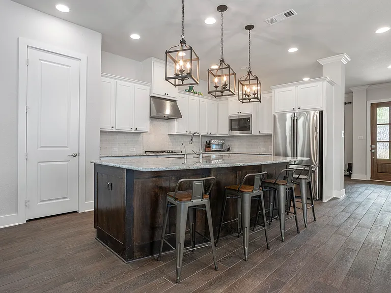 1825 Oak Trail Dr — Photo 6