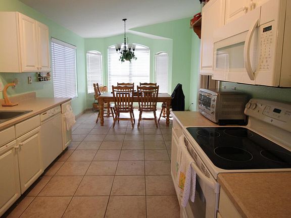 4th image of 2242 E Arabian Dr