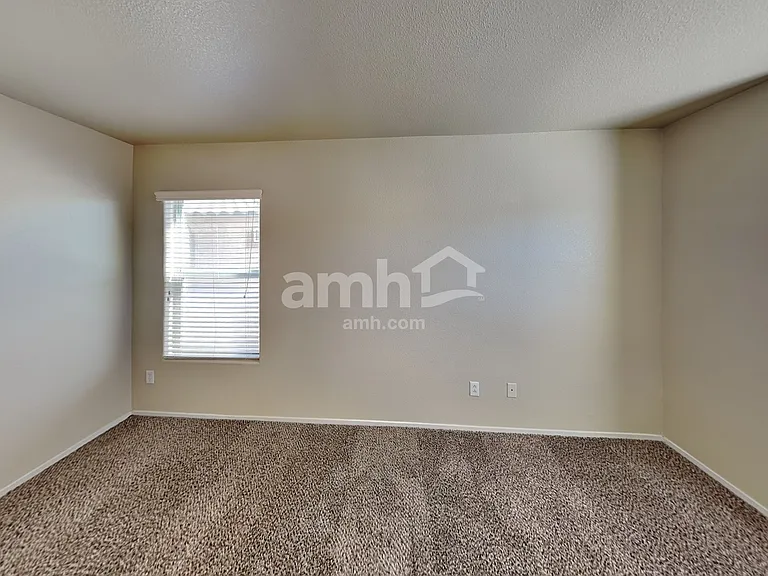 8802 Salvestrin Point Ave — Photo 18