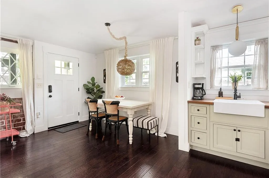 1 bed, 1.0 bath, 1250 sqft, $3,000 — Photo 3