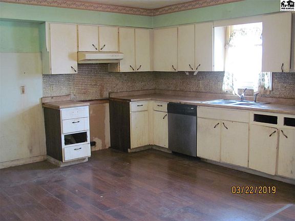3rd image of 1604 E 9th Ave