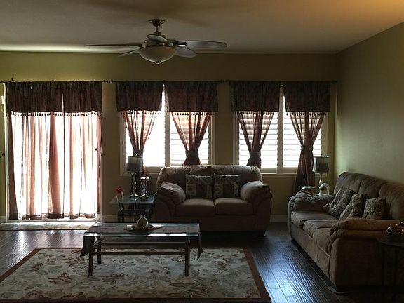 4th image of 26585 Saffron Cir