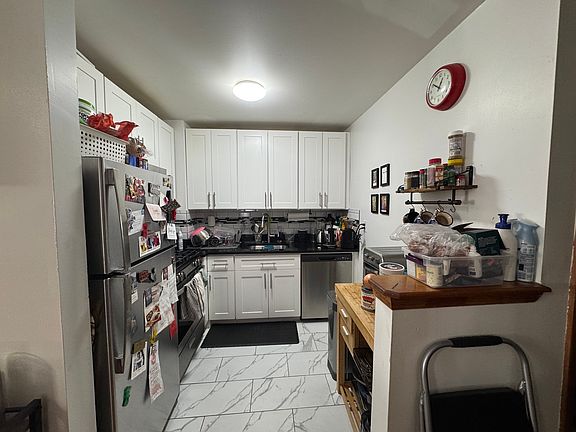 4th image of 32 Brevoort Pl APT 2
