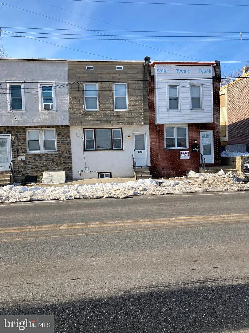 4518 Post Rd photo 1