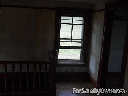 2nd image of 81 Bonesteel Ln