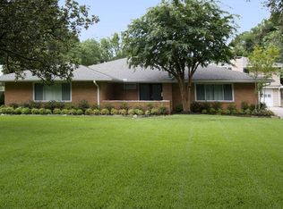 4705 Maple St, Bellaire, TX 77401