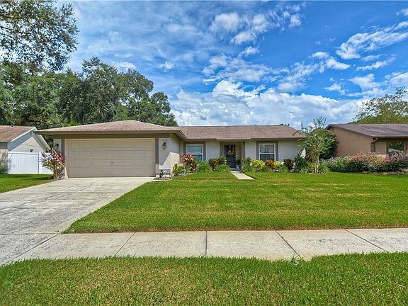 3rd image of 536 Oak Creek Dr