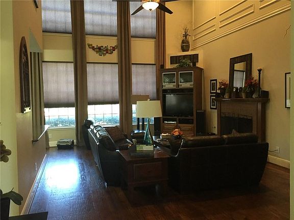 3rd image of 7502 Silverthorn Dr