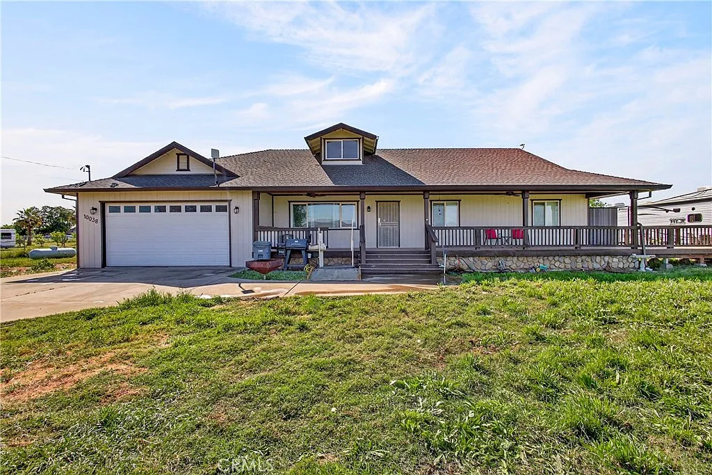 10038 Ahart Rd photo 1