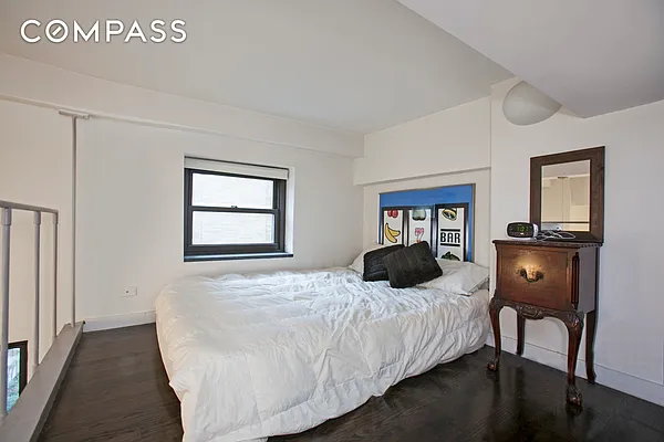 Sold by Compass | media 20