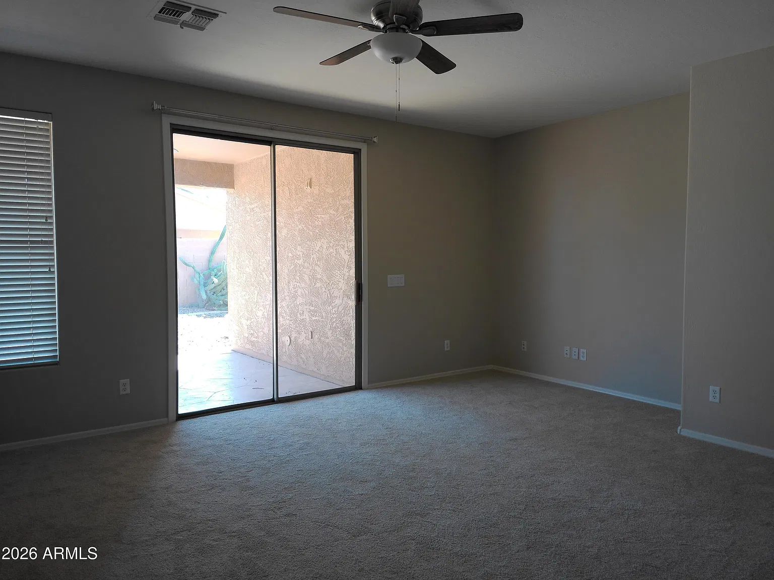 3 bed, 2.0 bath, 1365 sqft, $2,100 — Photo 4