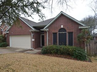 7334 W Magic Mountain Ln, Round Rock, TX 78681