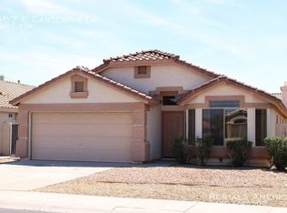 467 E Cantebria Dr, Gilbert, AZ 85296