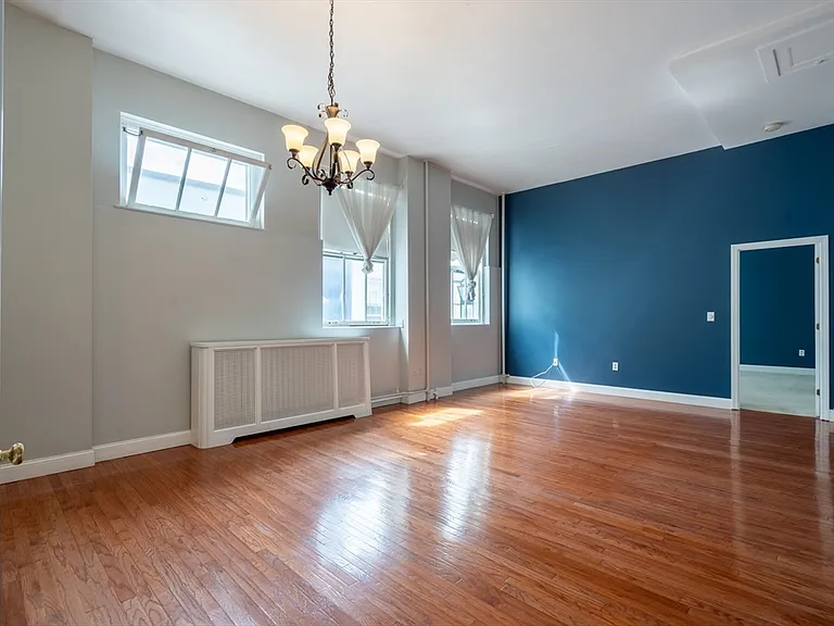 16 Balmoral St #422 — Photo 16