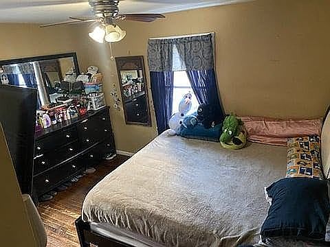 5th image of 2921 Waverly Ave