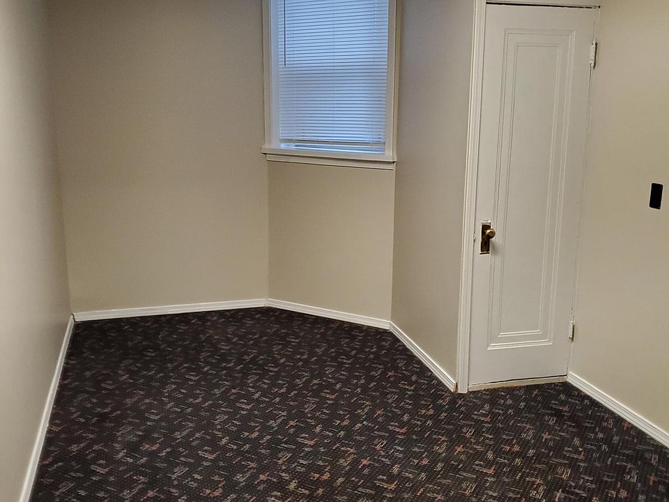 1st image of 3751 W Dickens Ave