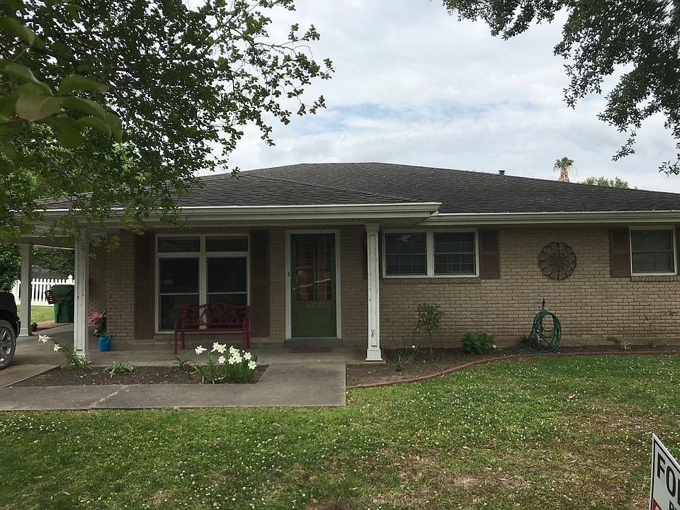 1st image of 652 Pine St