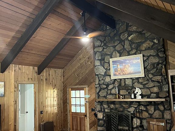 4th image of 2109 Shadybrook Ln