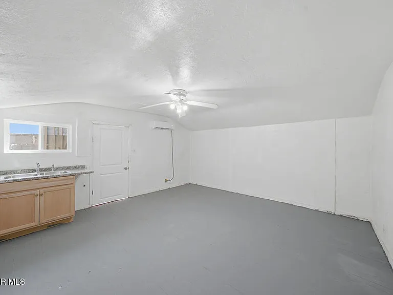 5833 Ybarra Ct — Photo 4