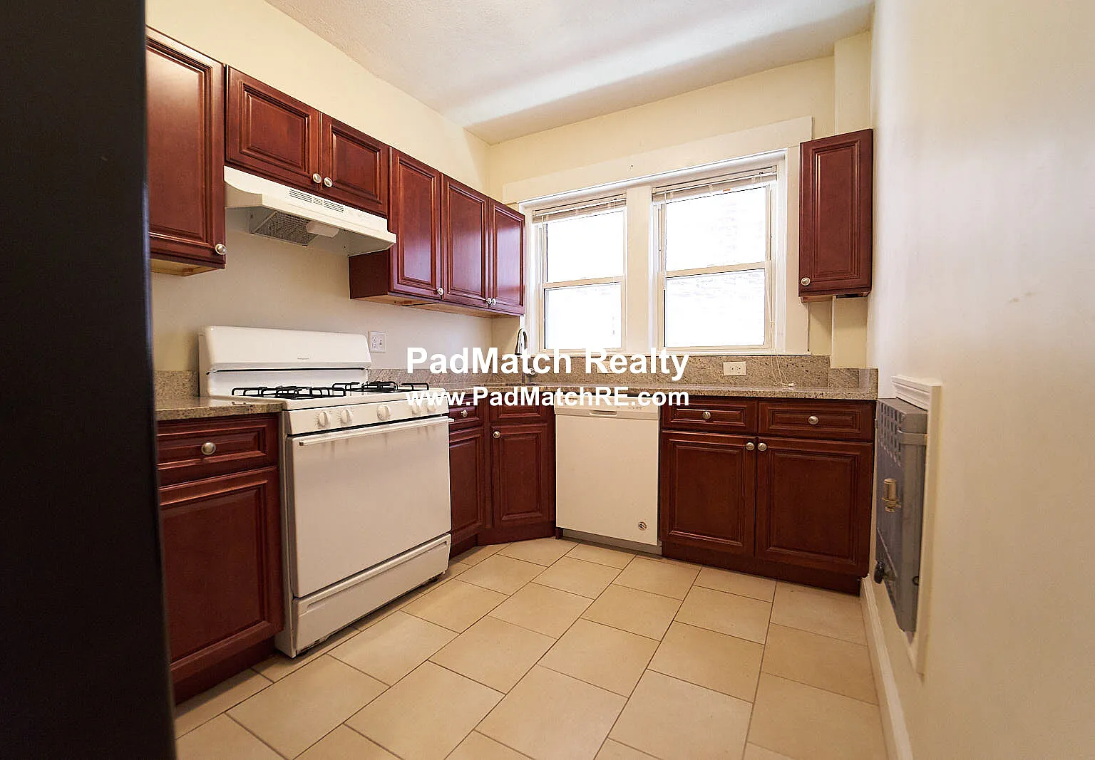 4 bed, $3,995 — Photo 1