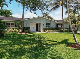 16424 SW 75th Ave, Palmetto Bay, FL 33157
