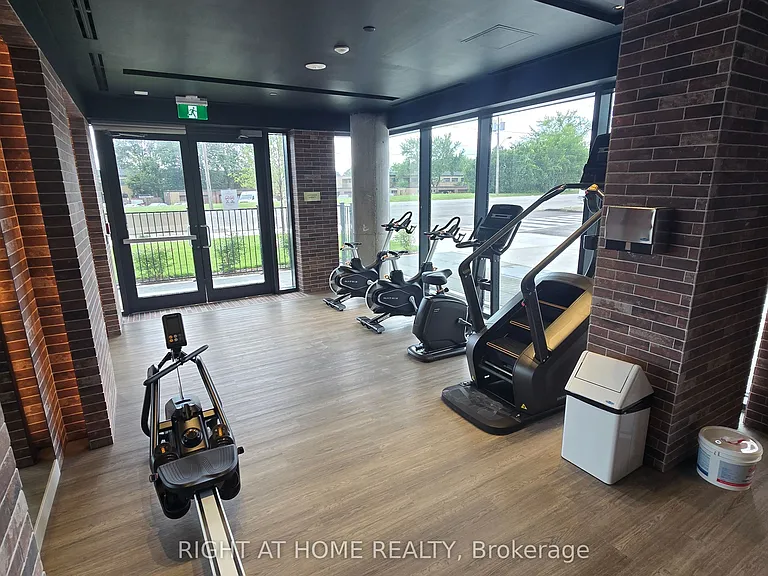 4010 Eglinton Ave W #520 — Photo 16